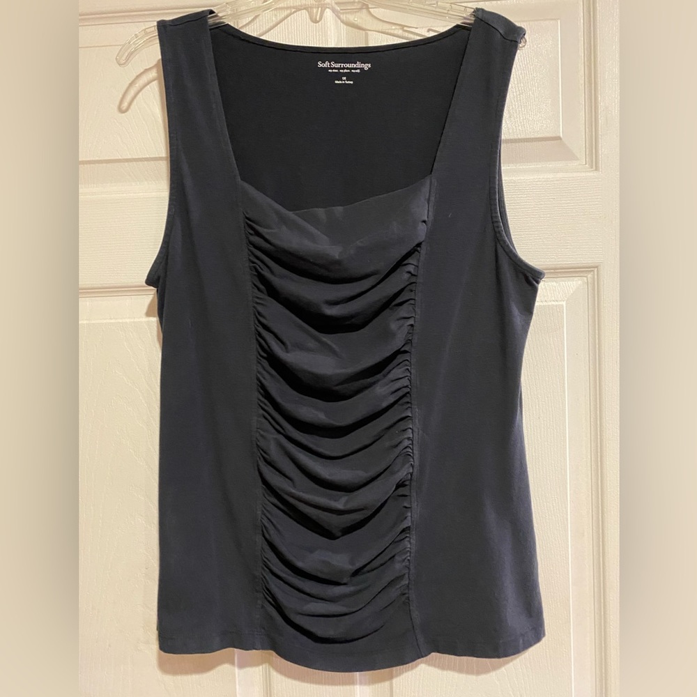 Soft Surrounding black size 1X tank top with ruching